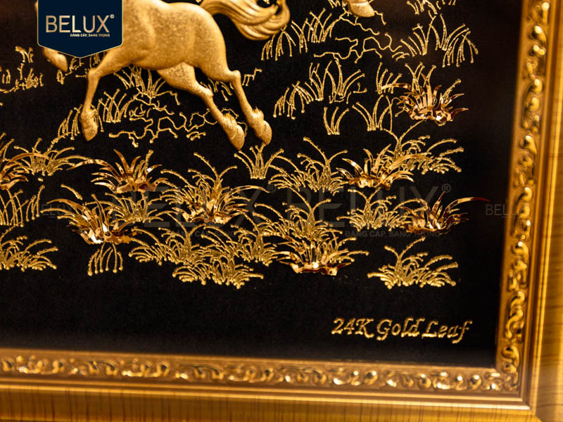 Tranh Quà Tặng Mã Đáo Thành Công Dát Vàng 24k (Mẫu Song Mã) – Khúc Khải Hoàn Ca Của Sự Đồng Hành